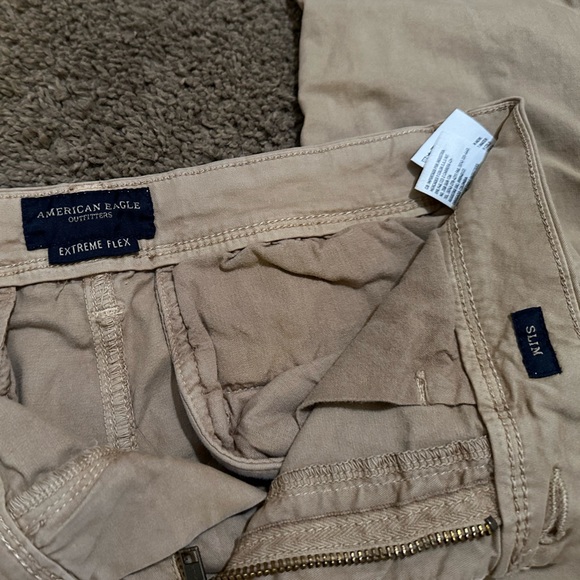 American Eagle Young Men’s Extreme Flex Slim Khaki pants - Picture 2 of 4